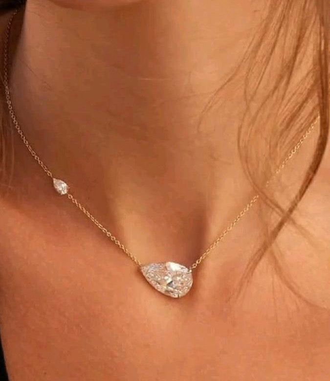 Elegant necklace